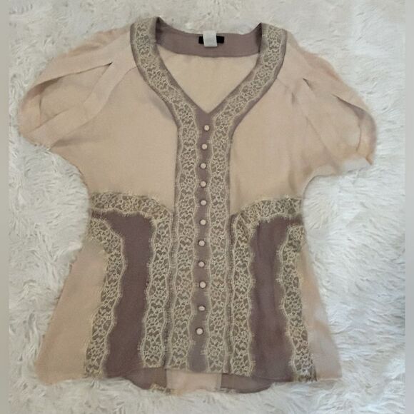 Tan Puff Sleeve Blouse with lace Details - Picture 1 of 6